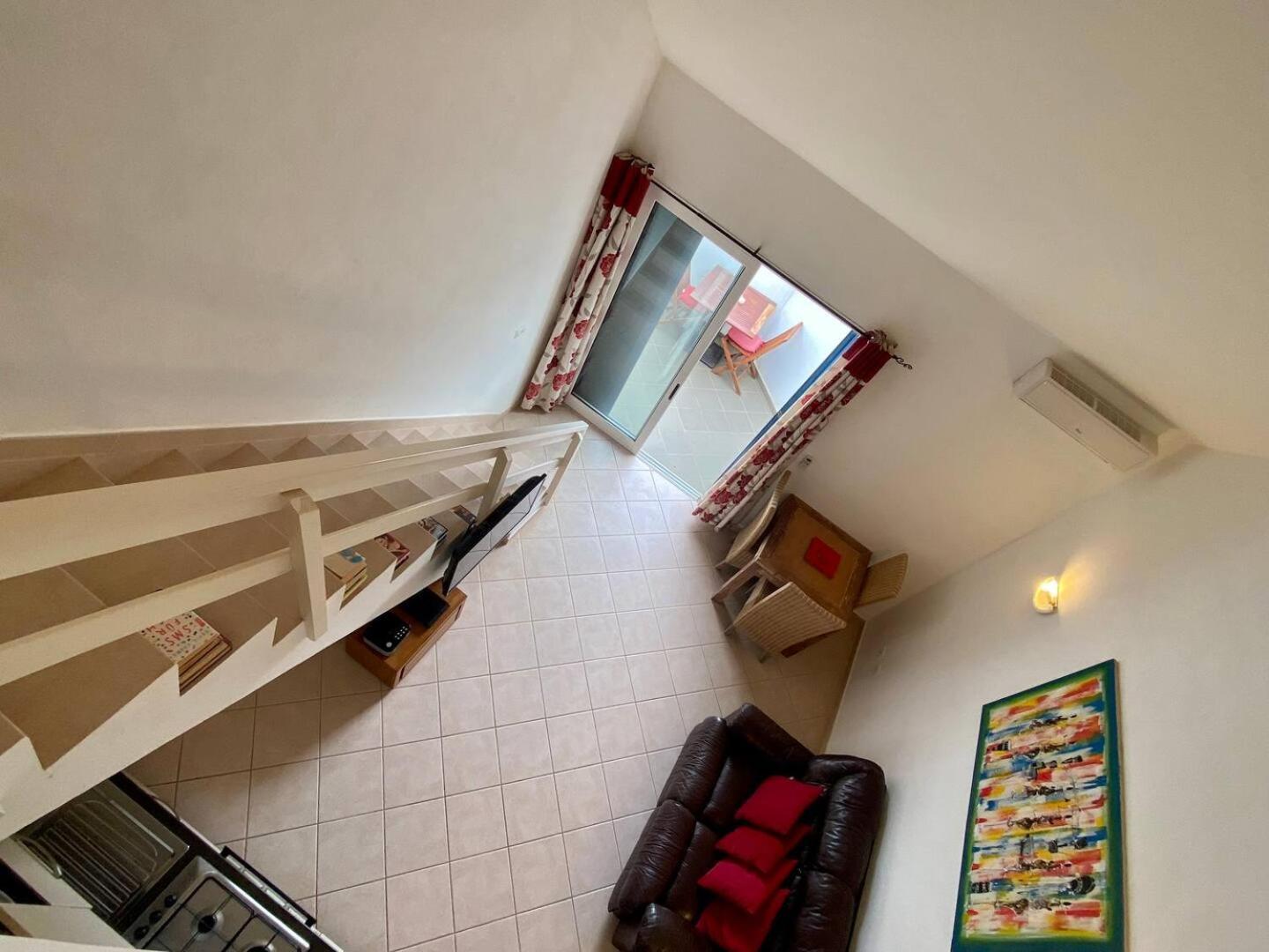 Leme Bedje Two Bedroom - By Bobbywashere ซังตามาเรีย ภายนอก รูปภาพ
