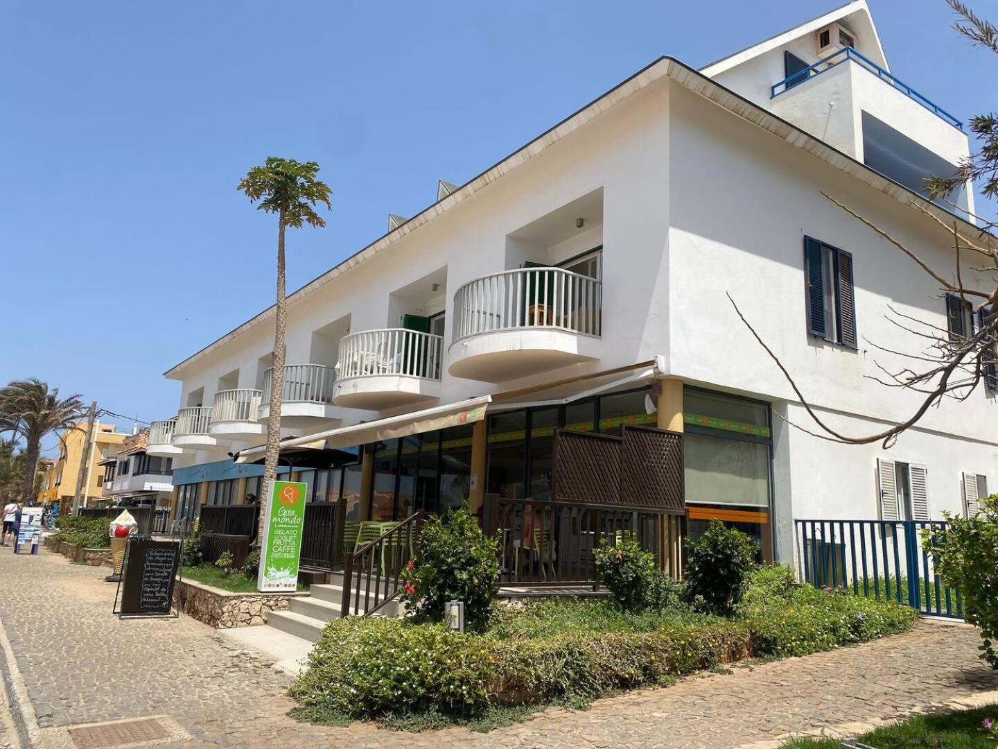 Leme Bedje Two Bedroom - By Bobbywashere ซังตามาเรีย ภายนอก รูปภาพ