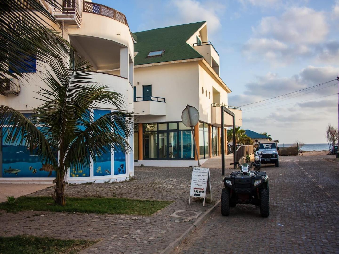Leme Bedje Two Bedroom - By Bobbywashere ซังตามาเรีย ภายนอก รูปภาพ