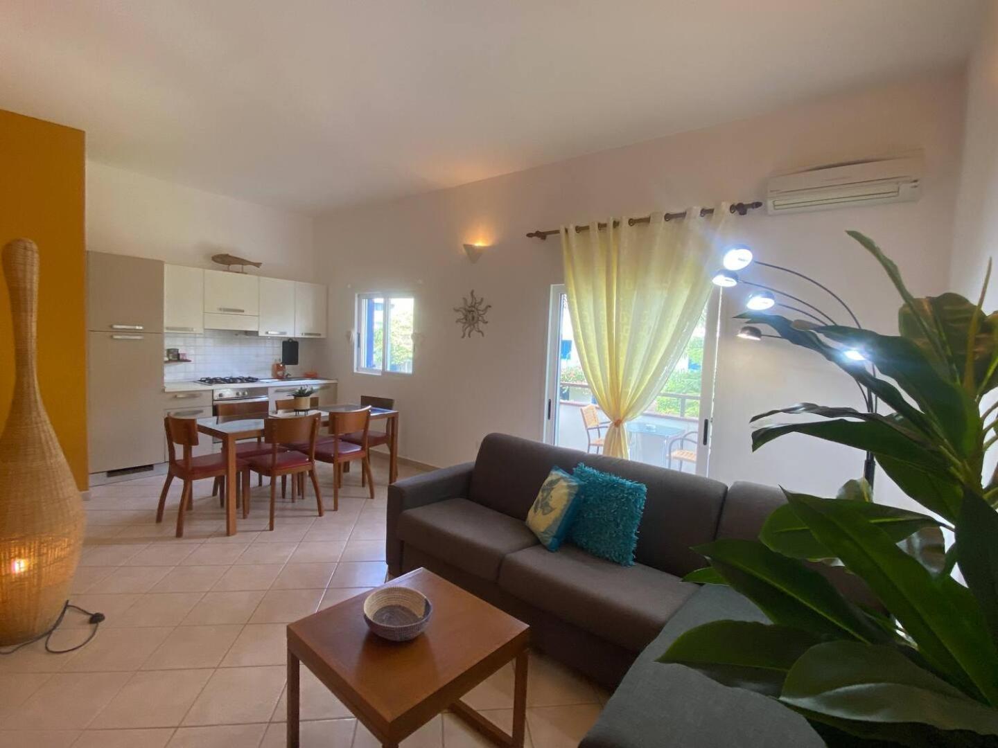 Leme Bedje Two Bedroom - By Bobbywashere ซังตามาเรีย ภายนอก รูปภาพ